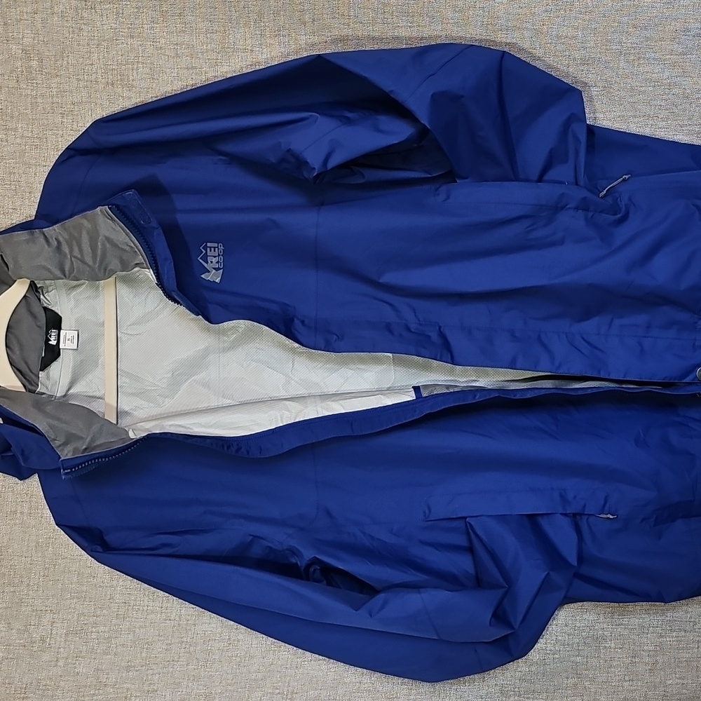 REI Men's Peak 2.5L rain jacket - Picture 4 of 9